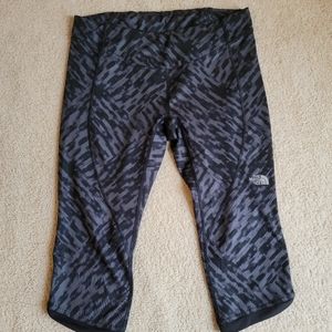 North Face Capri leggings sz M